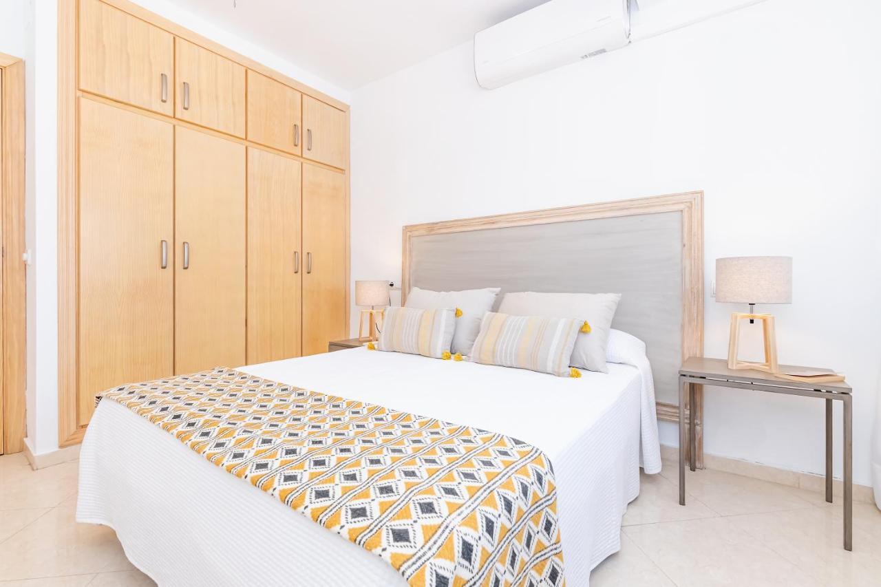 Ferienwohnung Bhost - Paseo De La Malagueta Málaga Exterior foto