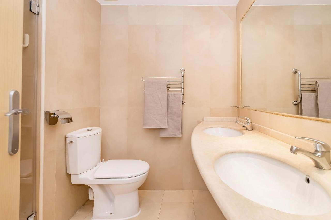 Ferienwohnung Bhost - Paseo De La Malagueta Málaga Exterior foto